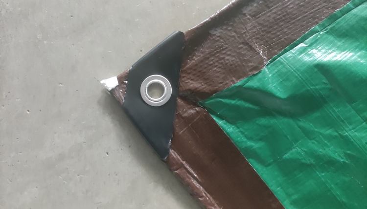 8'x10' 110GSM barna zöld PE ponyva a burkolat védelmére 8'x10' 110GSM barna zöld PE ponyva a burkolat védelmére