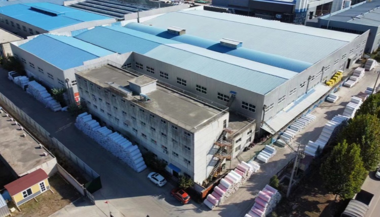 A Linyi Jincang Plastic Products Co., Ltd. a Tavaszi Fesztivál után folytatja működését